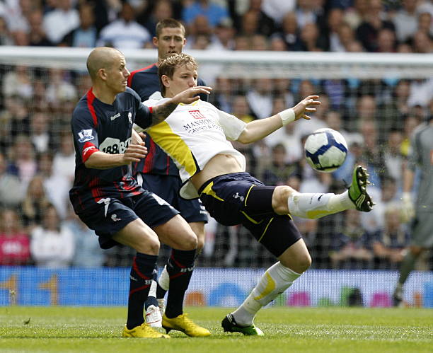 表现吸引了 表现吸引了