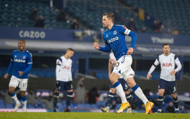 通过与海外 通过与海外